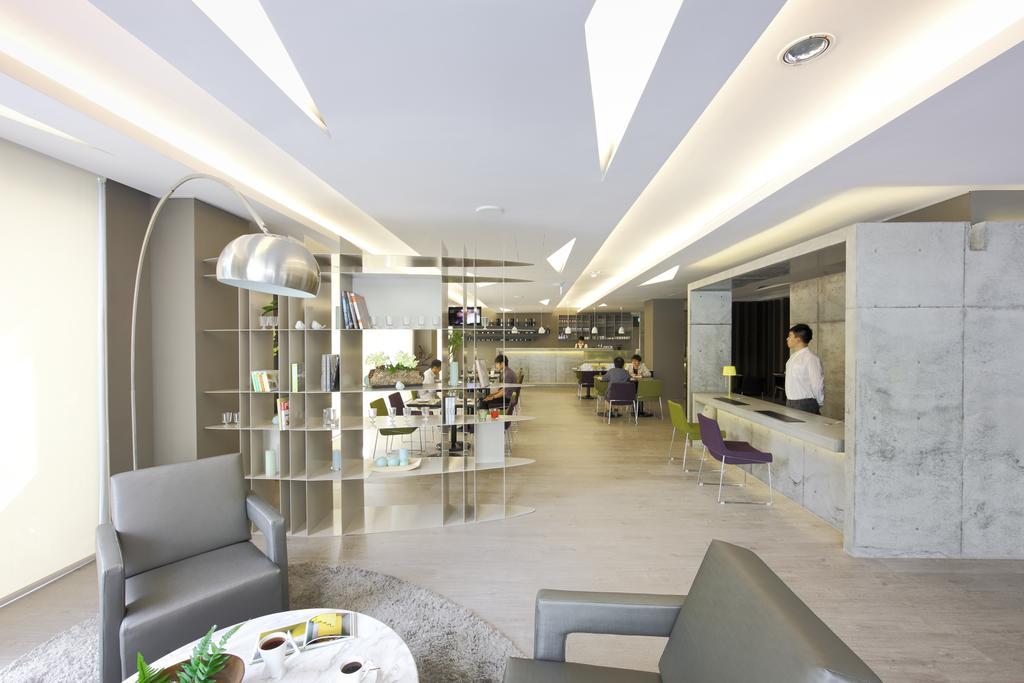 Hotelday Taichung Exterior photo